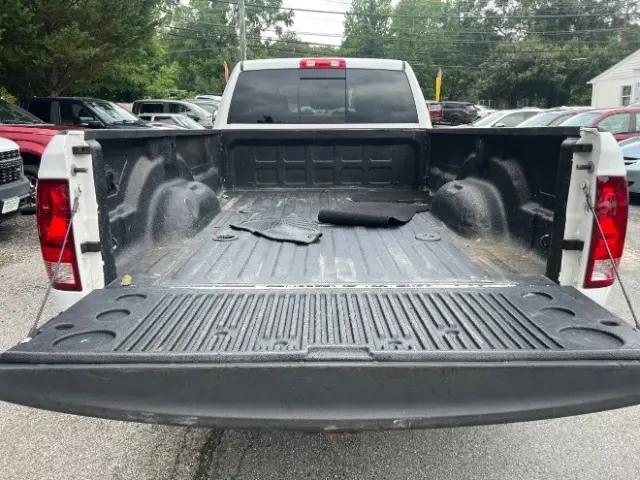 2018 Ram 3500 SLT Crew Cab 4x4 8' Box