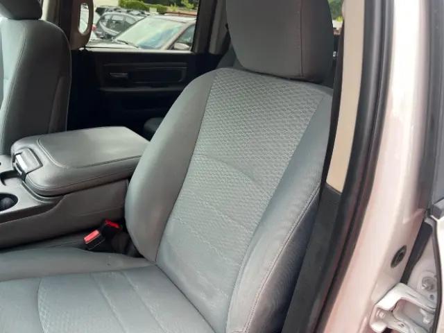 2018 Ram 3500 SLT Crew Cab 4x4 8' Box