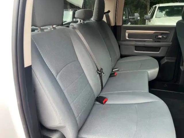 2018 Ram 3500 SLT Crew Cab 4x4 8' Box