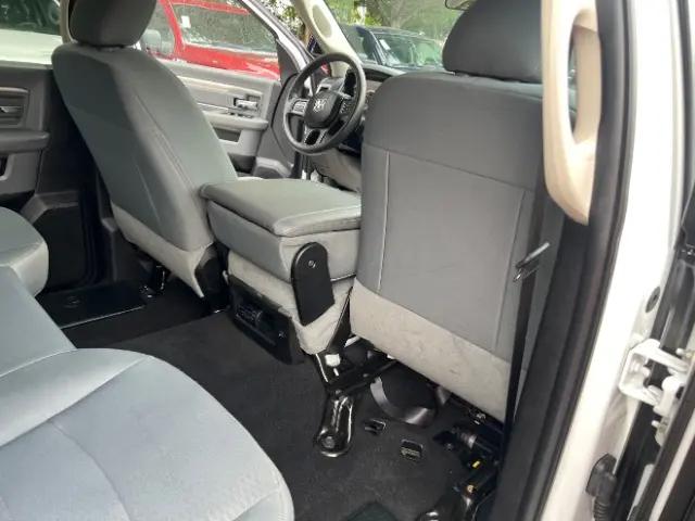 2018 Ram 3500 SLT Crew Cab 4x4 8' Box