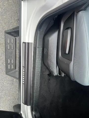 2018 Ram 3500 SLT Crew Cab 4x4 8' Box