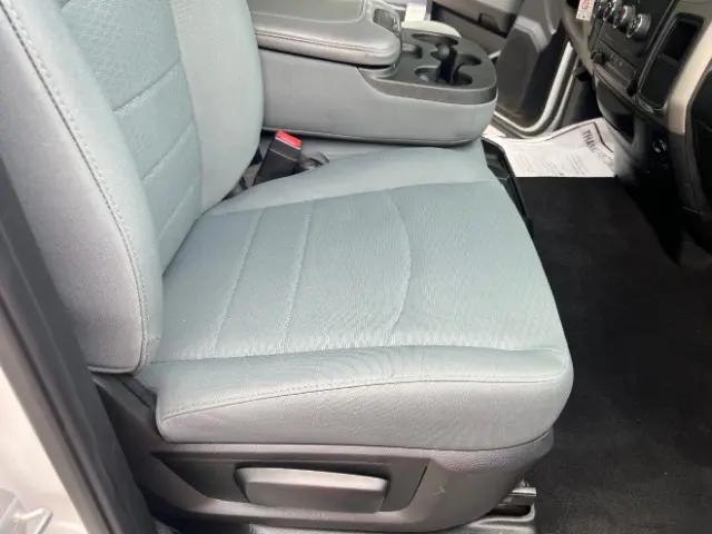 2018 Ram 3500 SLT Crew Cab 4x4 8' Box