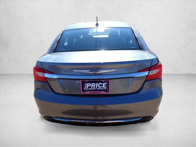 2012 Chrysler 200 LX