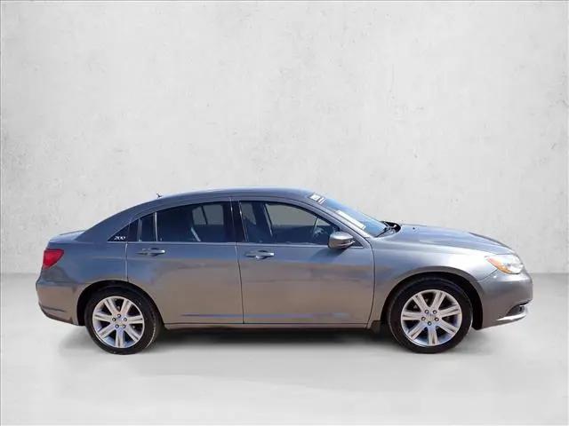 2012 Chrysler 200 LX