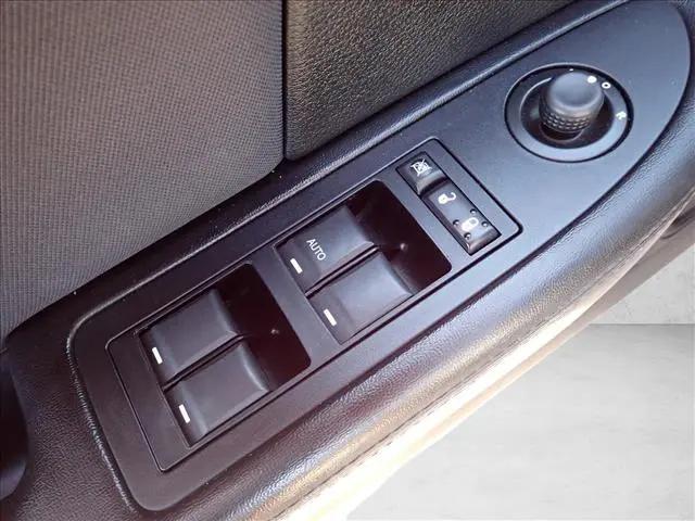 2012 Chrysler 200 LX