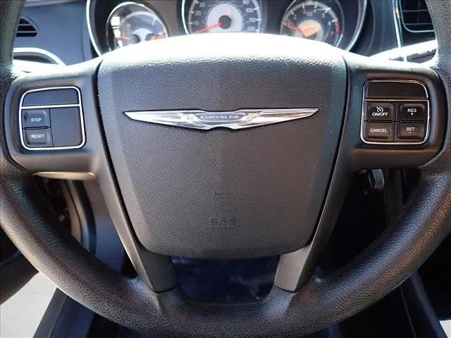 2012 Chrysler 200 LX