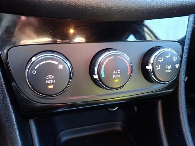 2012 Chrysler 200 LX