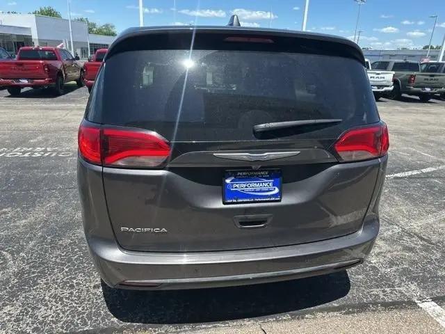 2020 Chrysler Pacifica Touring