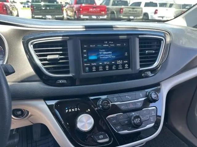 2020 Chrysler Pacifica Touring