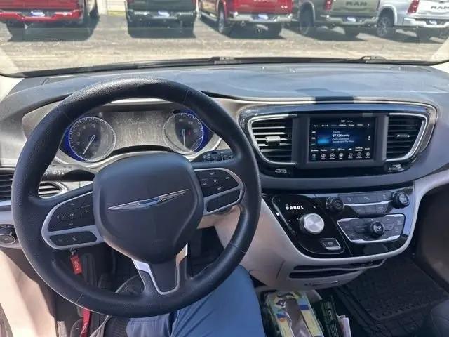 2020 Chrysler Pacifica Touring