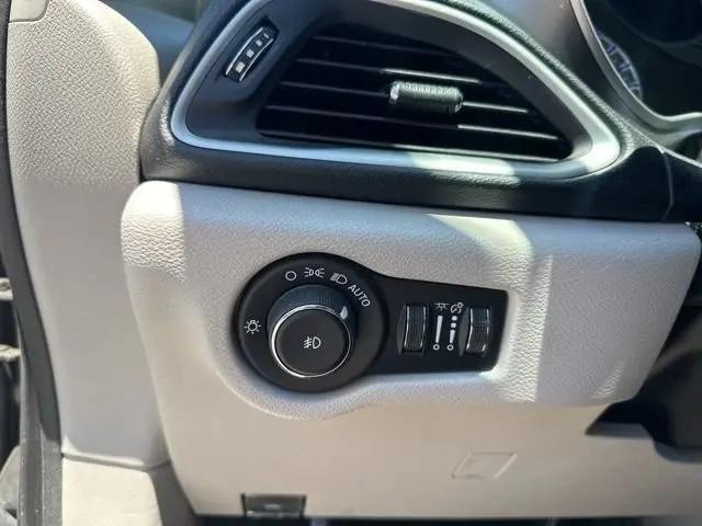 2020 Chrysler Pacifica Touring