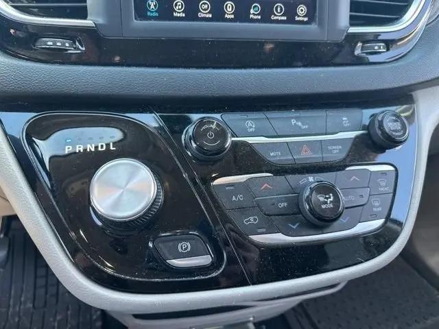2020 Chrysler Pacifica Touring