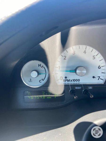 2004 Ford Thunderbird Base