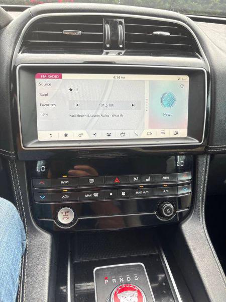 2019 Jaguar F-PACE S