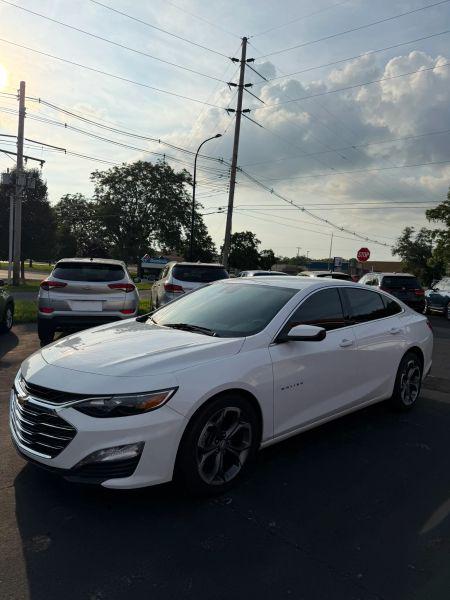 2023 Chevrolet Malibu FWD 1LT for sale in Urbana, IL