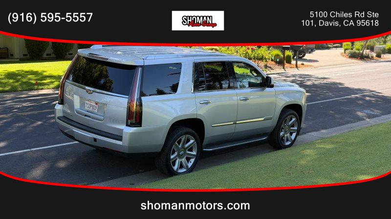 2016 Cadillac Escalade Luxury Collection