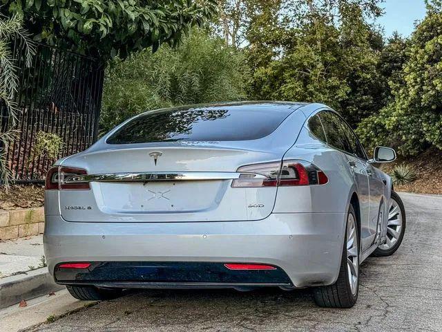 2016 Tesla Model S 90D