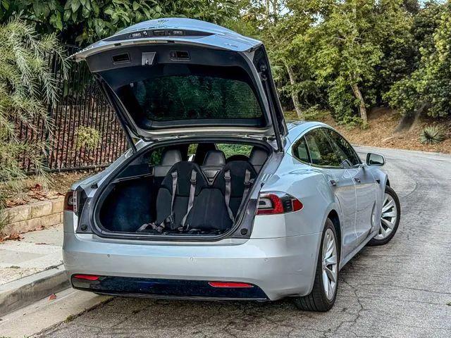 2016 Tesla Model S 90D