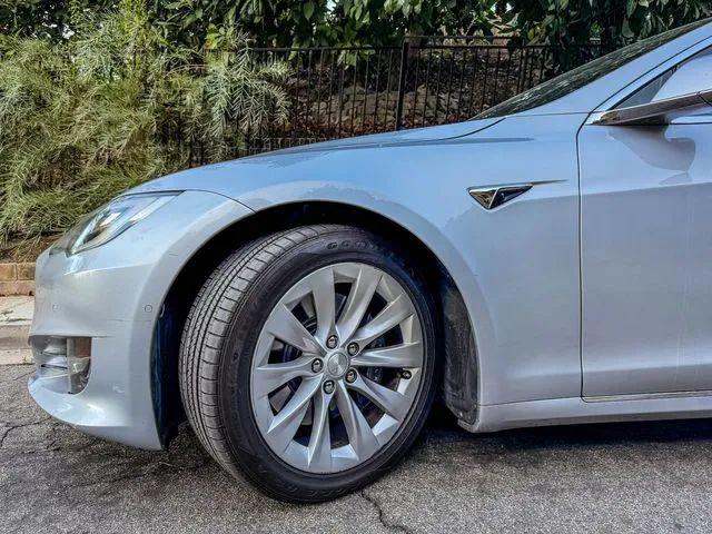 2016 Tesla Model S 90D