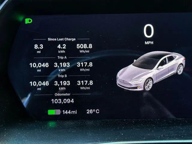 2016 Tesla Model S 90D