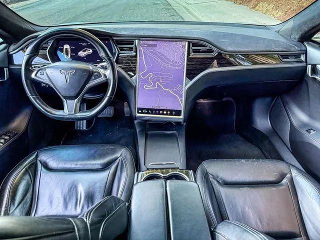 2016 Tesla Model S 90D
