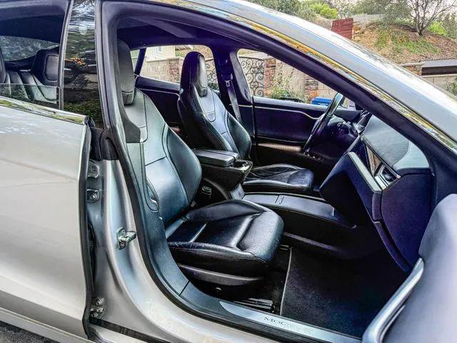 2016 Tesla Model S 90D
