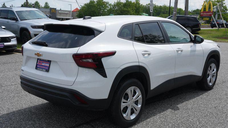 2025 Chevrolet Trax FWD LS
