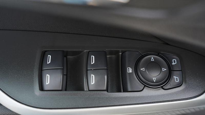 2025 Chevrolet Trax FWD LS