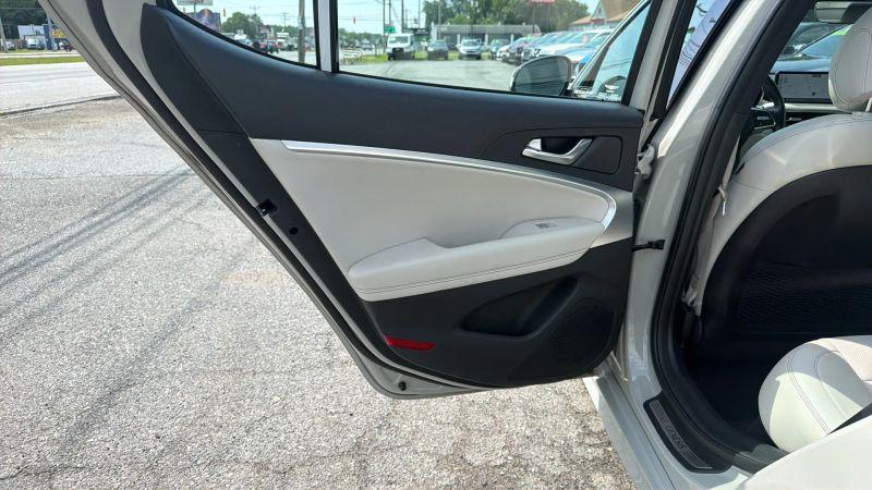 2025 Genesis G70 2.5T AWD