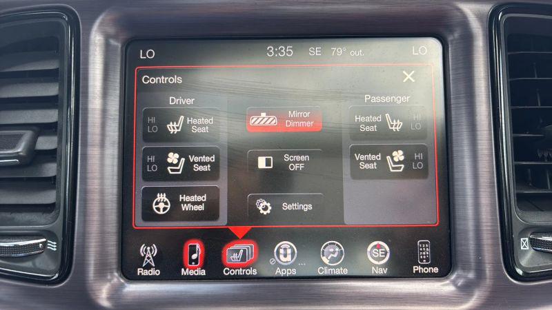 2015 Dodge Challenger R/T Plus Shaker