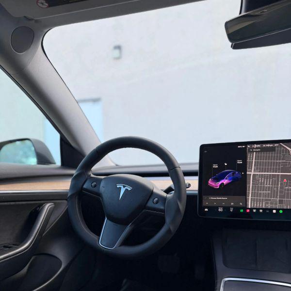 2021 Tesla Model 3 Standard Range Plus Rear-Wheel Drive