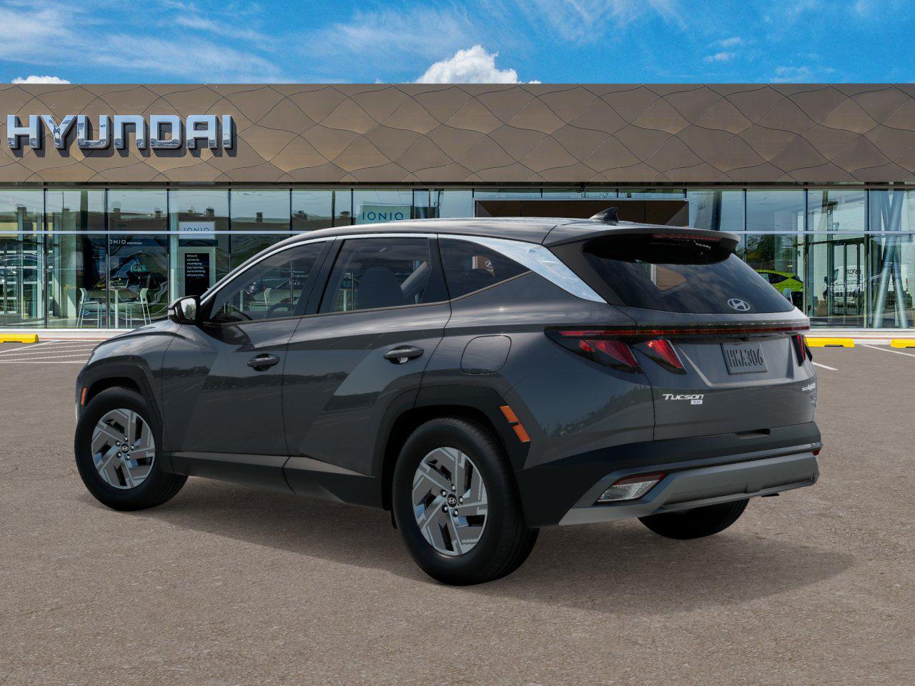2026 Hyundai Tucson Blue SE photo 5