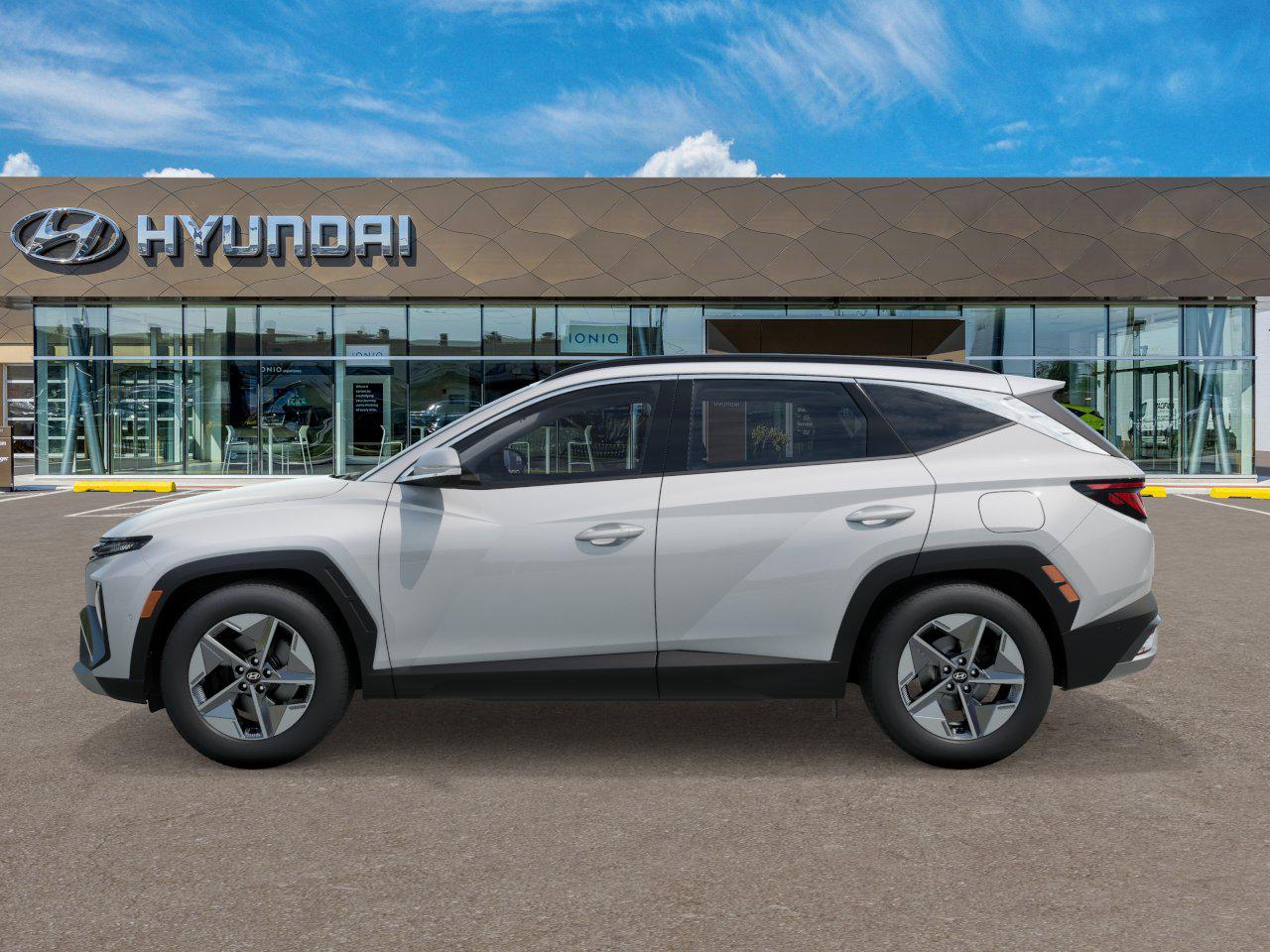 2026 Hyundai Tucson SEL photo 3
