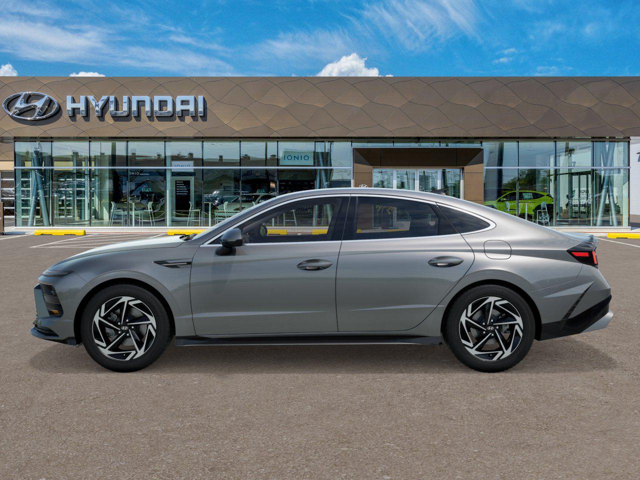 2026 Hyundai Sonata SEL photo 3