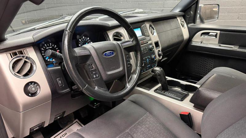2017 Ford Expedition EL XLT