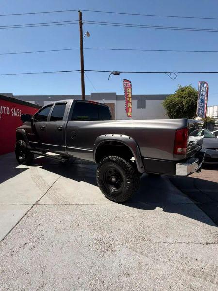 2004 Dodge Ram 3500 SLT/Laramie