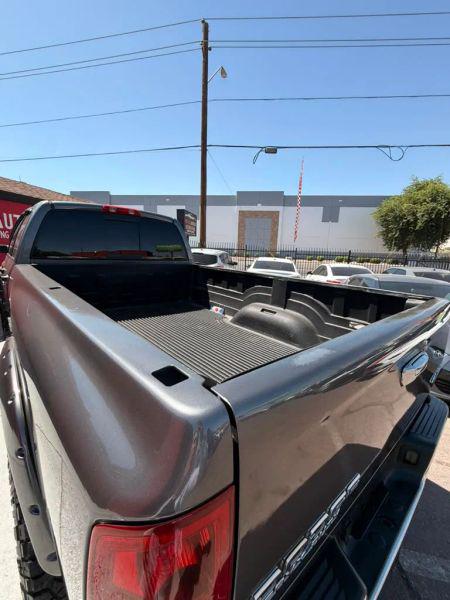2004 Dodge Ram 3500 SLT/Laramie