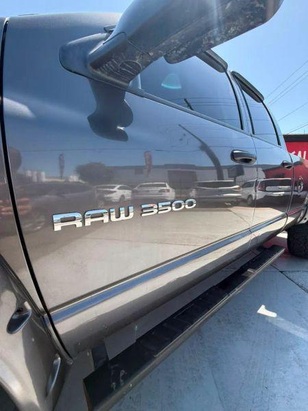 2004 Dodge Ram 3500 SLT/Laramie