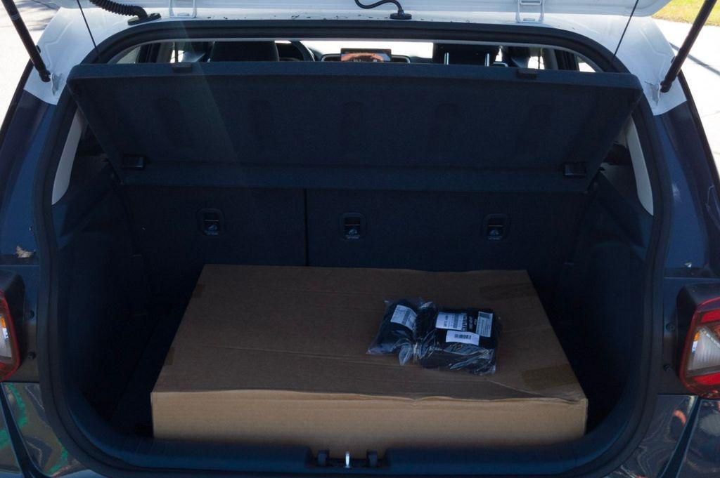 New 2026 White HYUNDAI SEL w/Two-Tone Roof image 7
