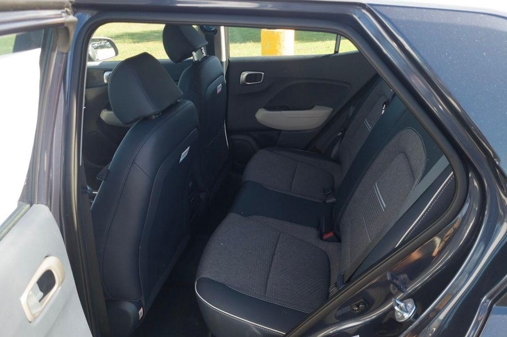 New 2026 White HYUNDAI SEL w/Two-Tone Roof image 15