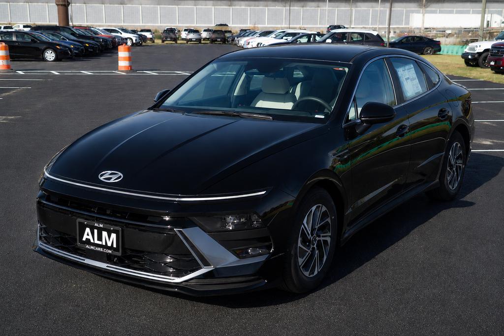 2026 Hyundai Sonata Hybrid