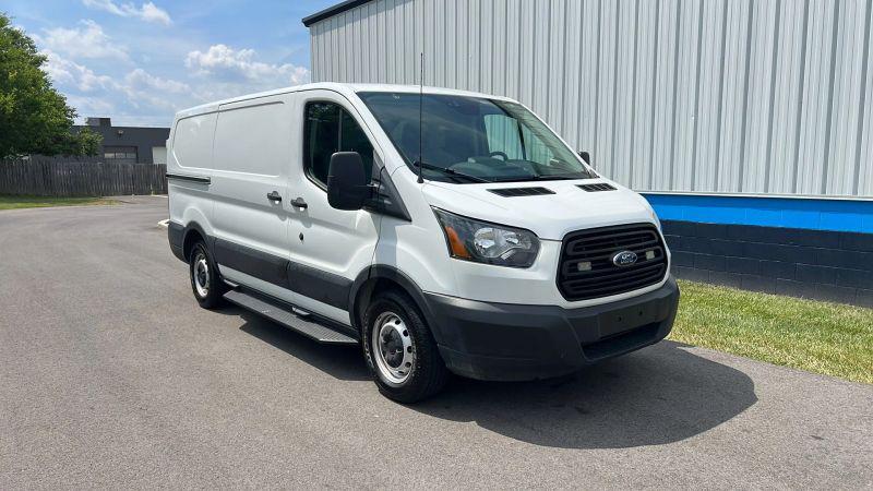 2019 Ford Transit w/60/40 Side Door w/RWB