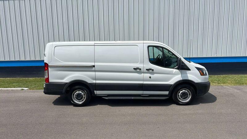 2019 Ford Transit w/60/40 Side Door w/RWB