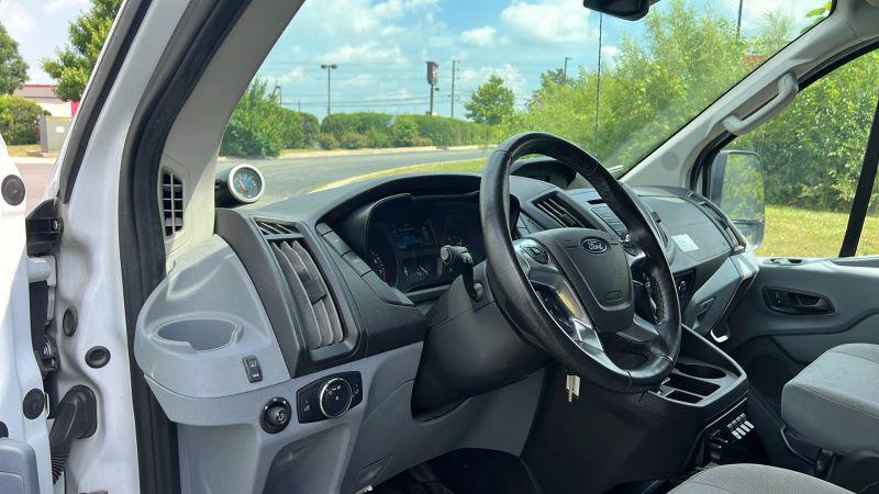 2019 Ford Transit w/60/40 Side Door w/RWB
