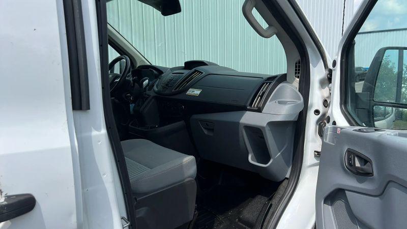 2019 Ford Transit w/60/40 Side Door w/RWB