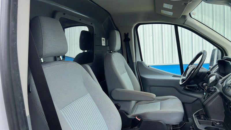 2019 Ford Transit w/60/40 Side Door w/RWB