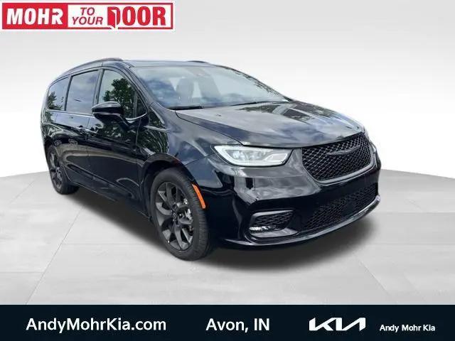 2025 Chrysler Pacifica Limited for sale in Avon, IN