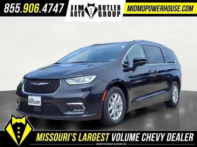 2021 Chrysler Pacifica Touring L for sale in Linn, MO
