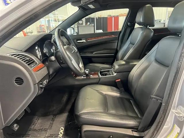 2013 Chrysler 300 Motown