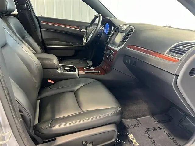 2013 Chrysler 300 Motown